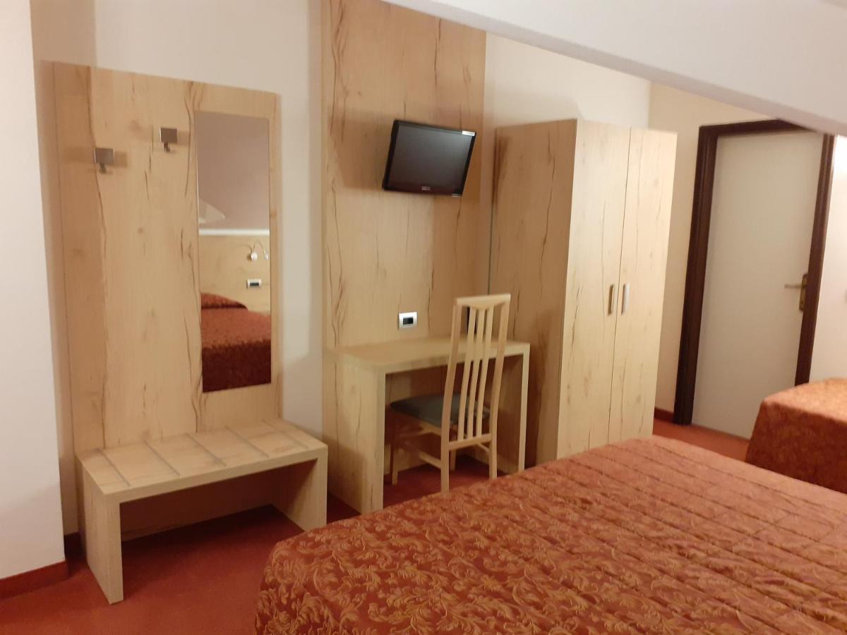 Hotel Des Alpes Castione della Presolana Dış mekan fotoğraf