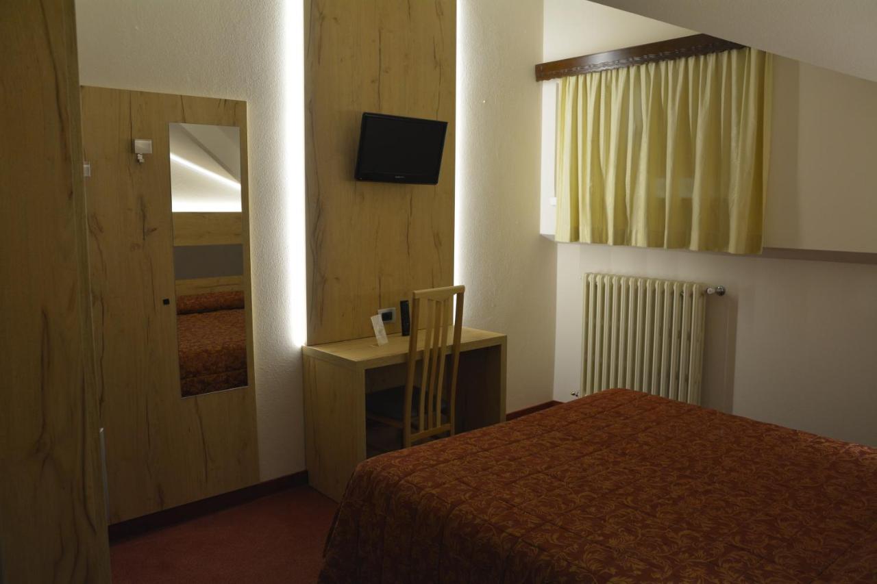 Hotel Des Alpes Castione della Presolana Dış mekan fotoğraf