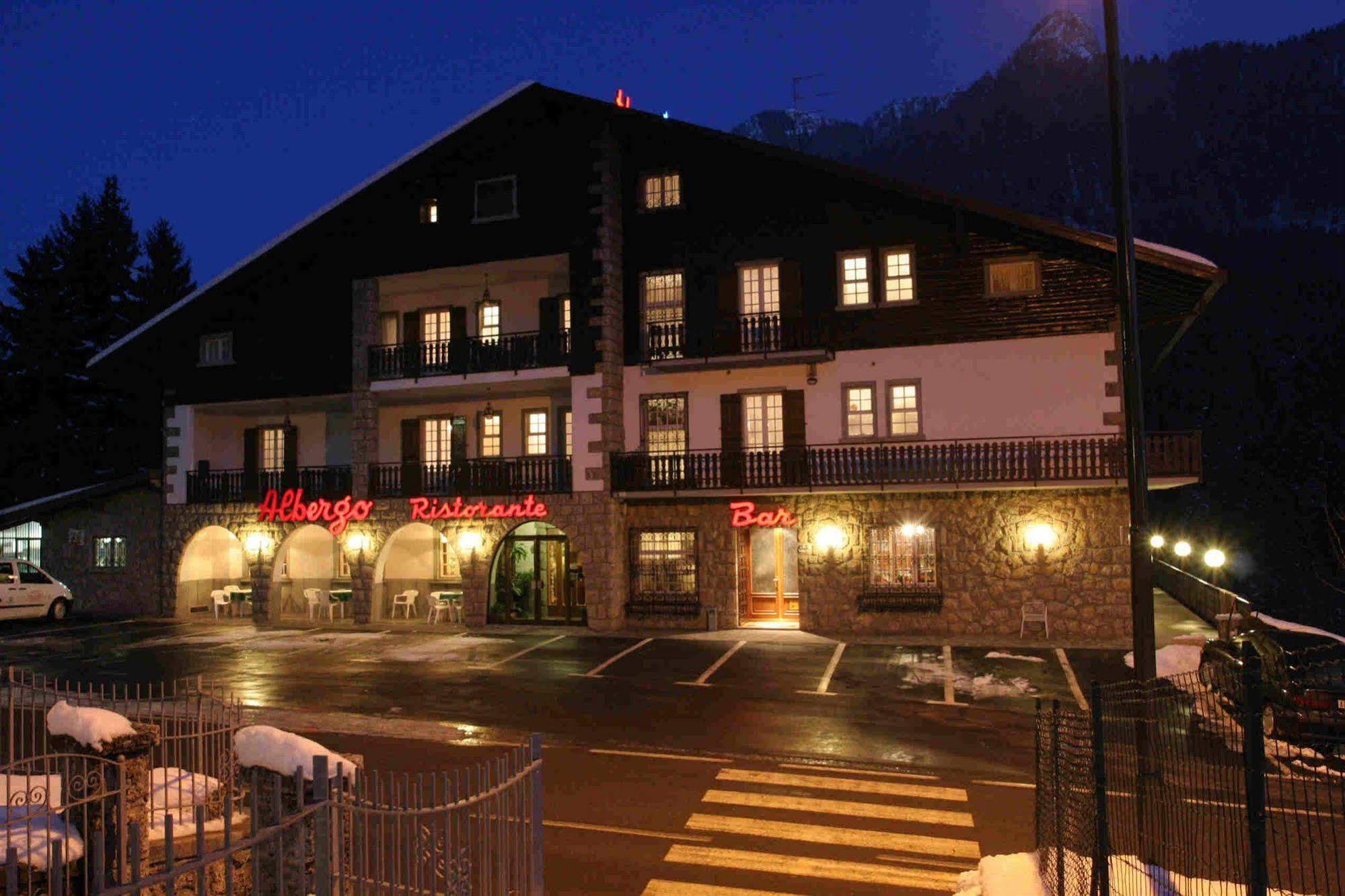 Hotel Des Alpes Castione della Presolana Dış mekan fotoğraf