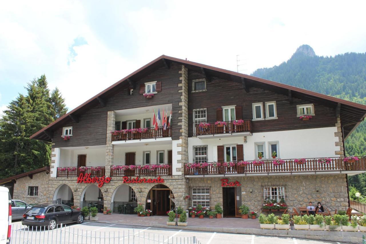 Hotel Des Alpes Castione della Presolana Dış mekan fotoğraf